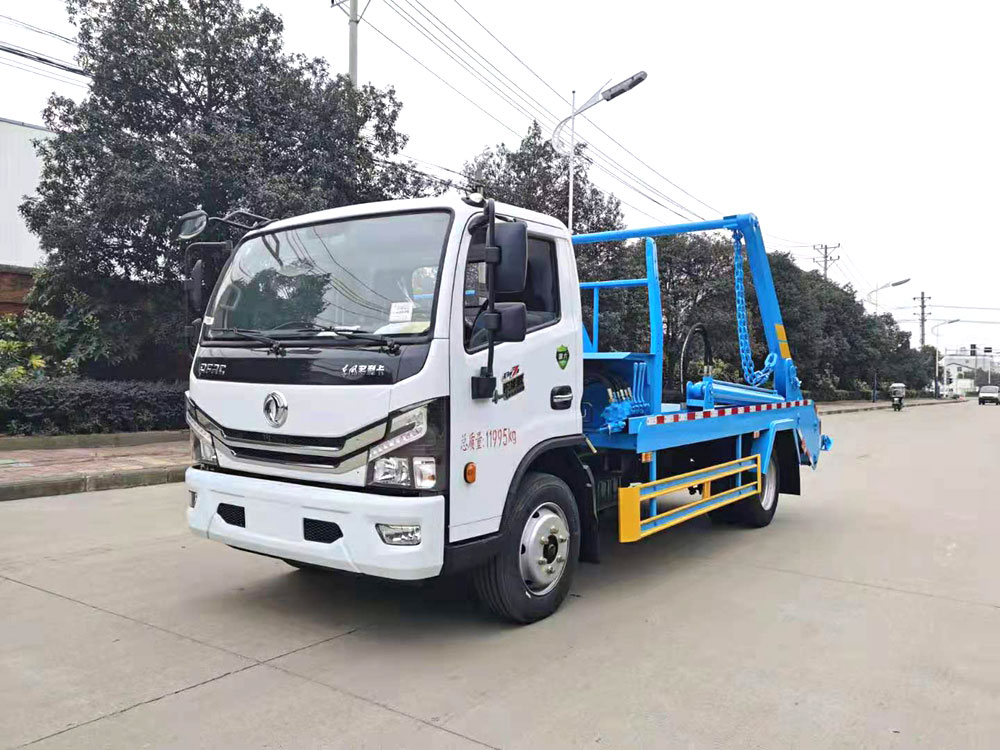 多利卡D7擺臂式垃圾車(chē)