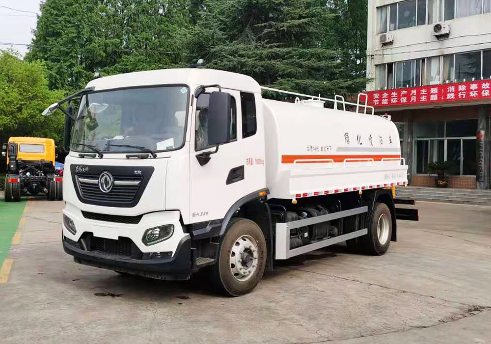 東風(fēng)天錦12-14噸灑水車(chē)