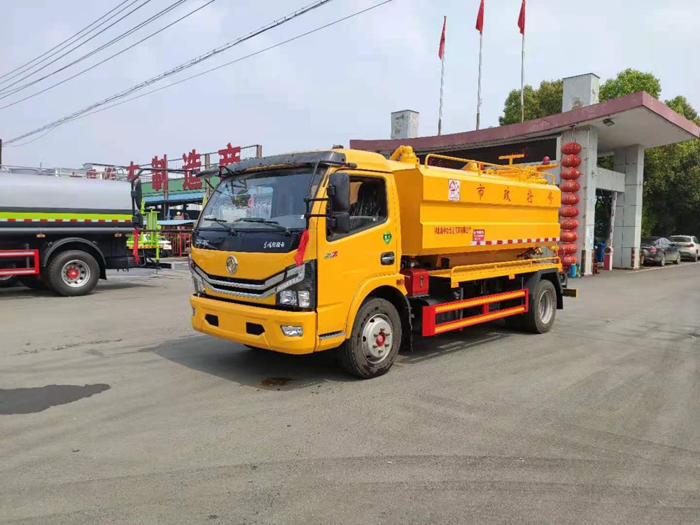 國六東風(fēng)凱普特K7/東風(fēng)多利卡D7清洗吸污車(chē)