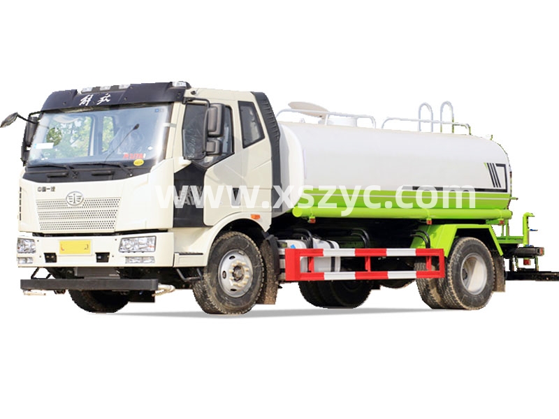 解放15噸單橋綠化灑水車(chē)