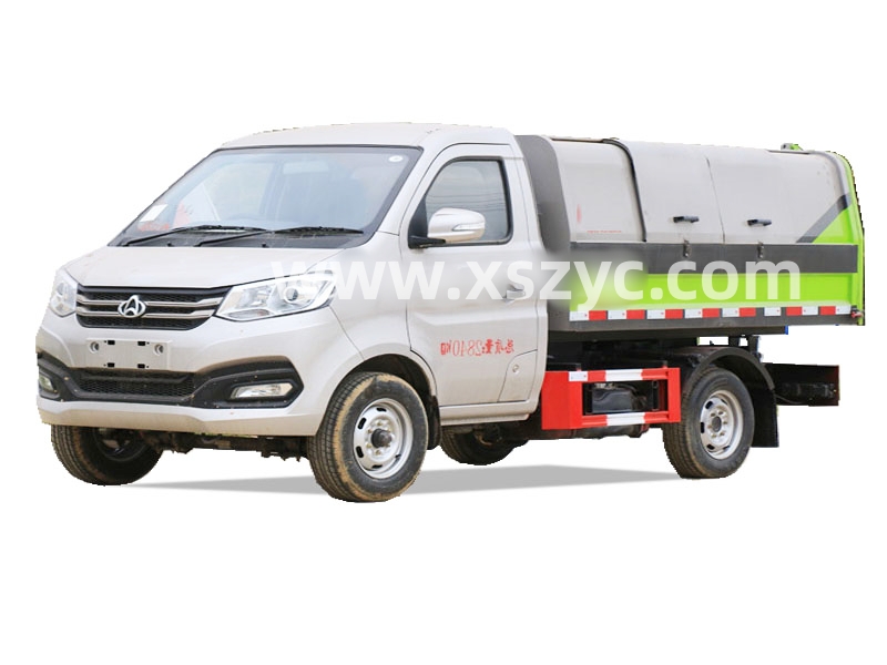 東風(fēng)小型密封自卸垃圾車(chē)