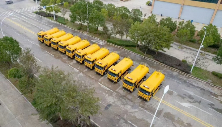 東風(fēng)D9綠化灑水車(chē)批量中標發(fā)往寧夏銀川:城市環(huán)境升級新動(dòng)