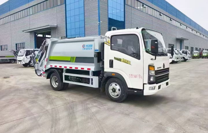 重汽豪沃藍牌地庫壓縮垃圾車(chē)：開(kāi)啟地下空間清運新時(shí)代