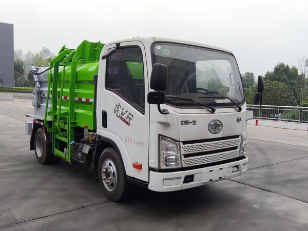 解放8方餐廚垃圾車(chē)