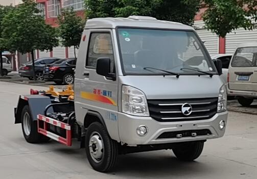 程力威牌CLW5030ZXXK6型車(chē)廂可卸式垃圾車(chē)